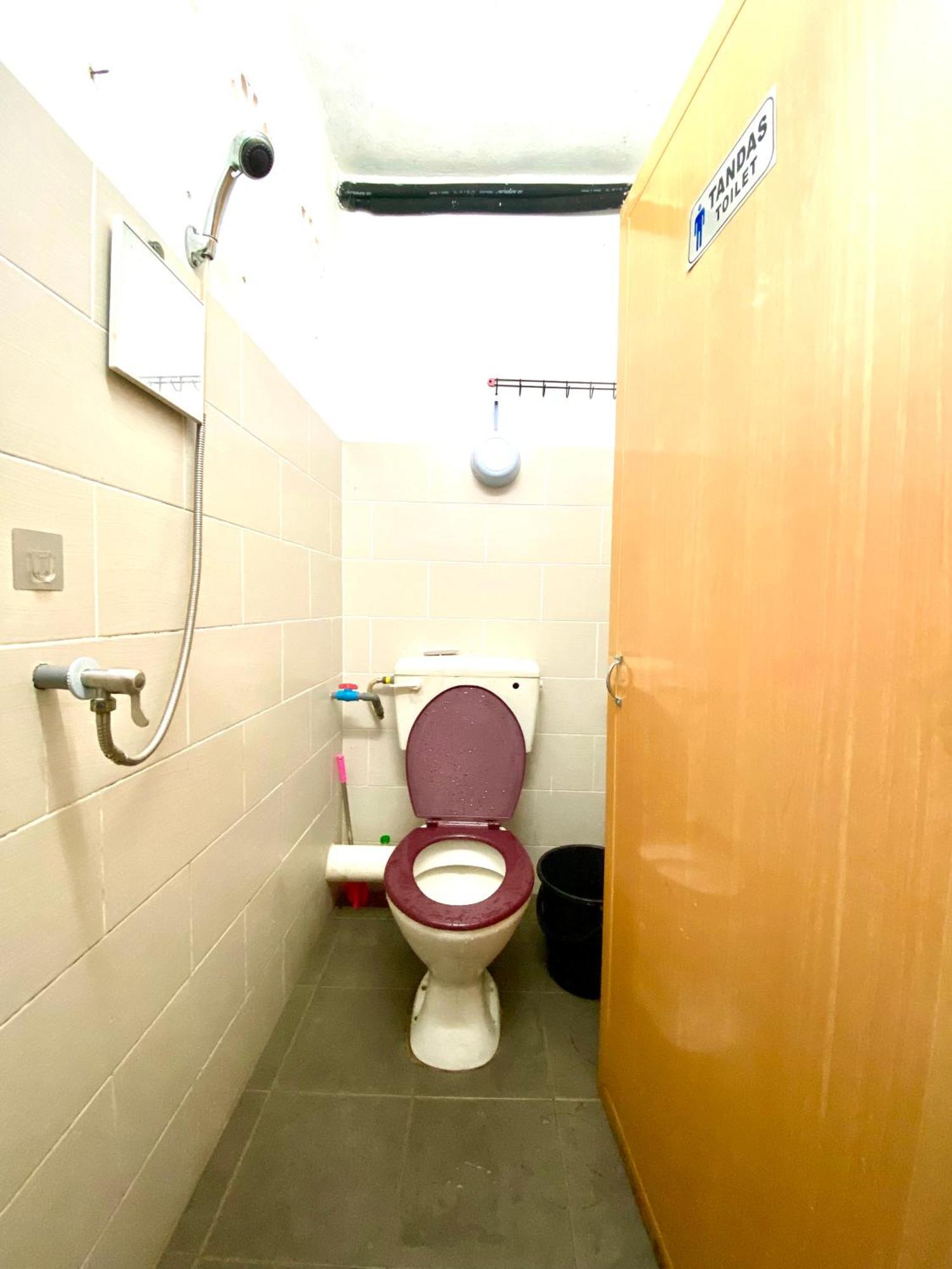 קואלה טרנגאנו Umi Homestay Batu Buruk מראה חיצוני תמונה